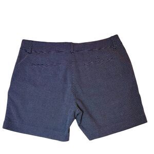 The Limited Women’s Chinos Shorts Blue & White Polka Dot 5” Inseam Size 14